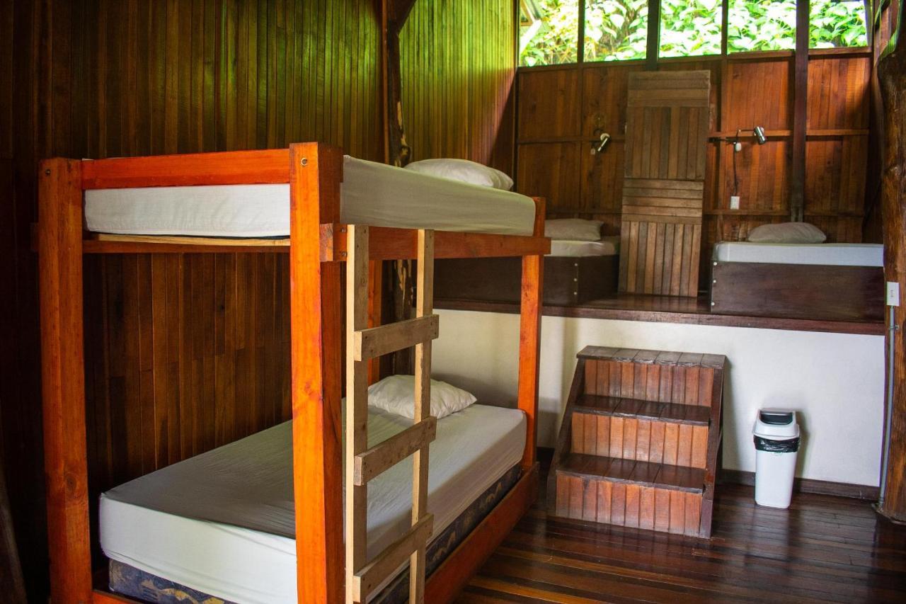 Hostel Plinio Manuel Antonio Eksteriør bilde
