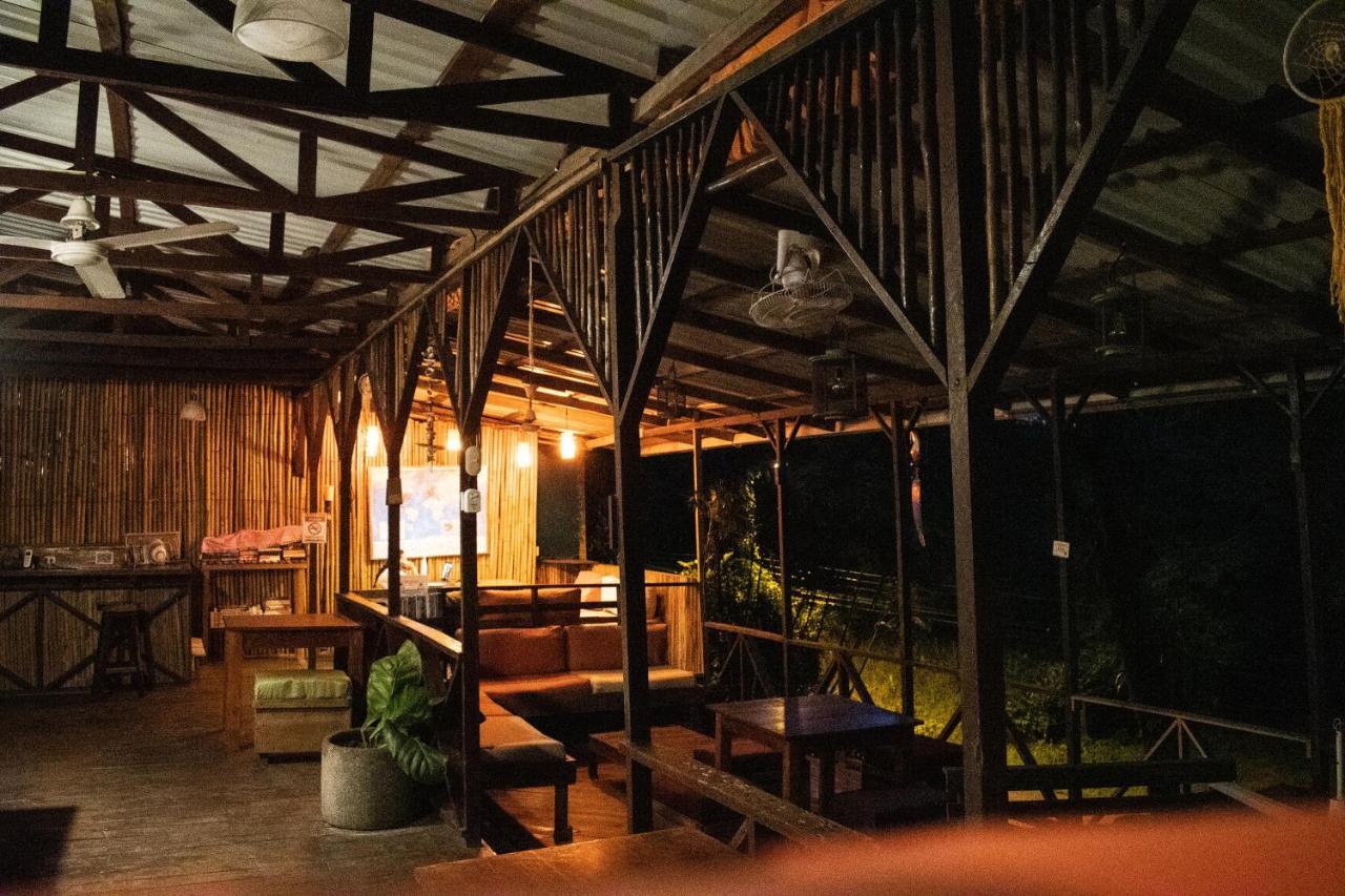 Hostel Plinio Manuel Antonio Eksteriør bilde
