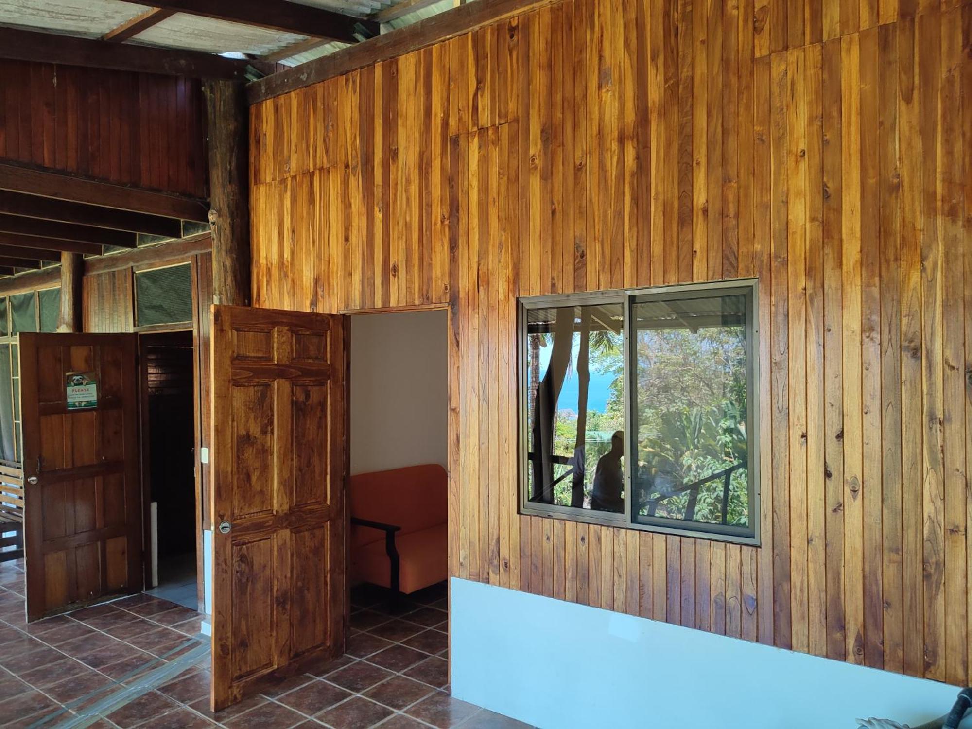 Hostel Plinio Manuel Antonio Eksteriør bilde