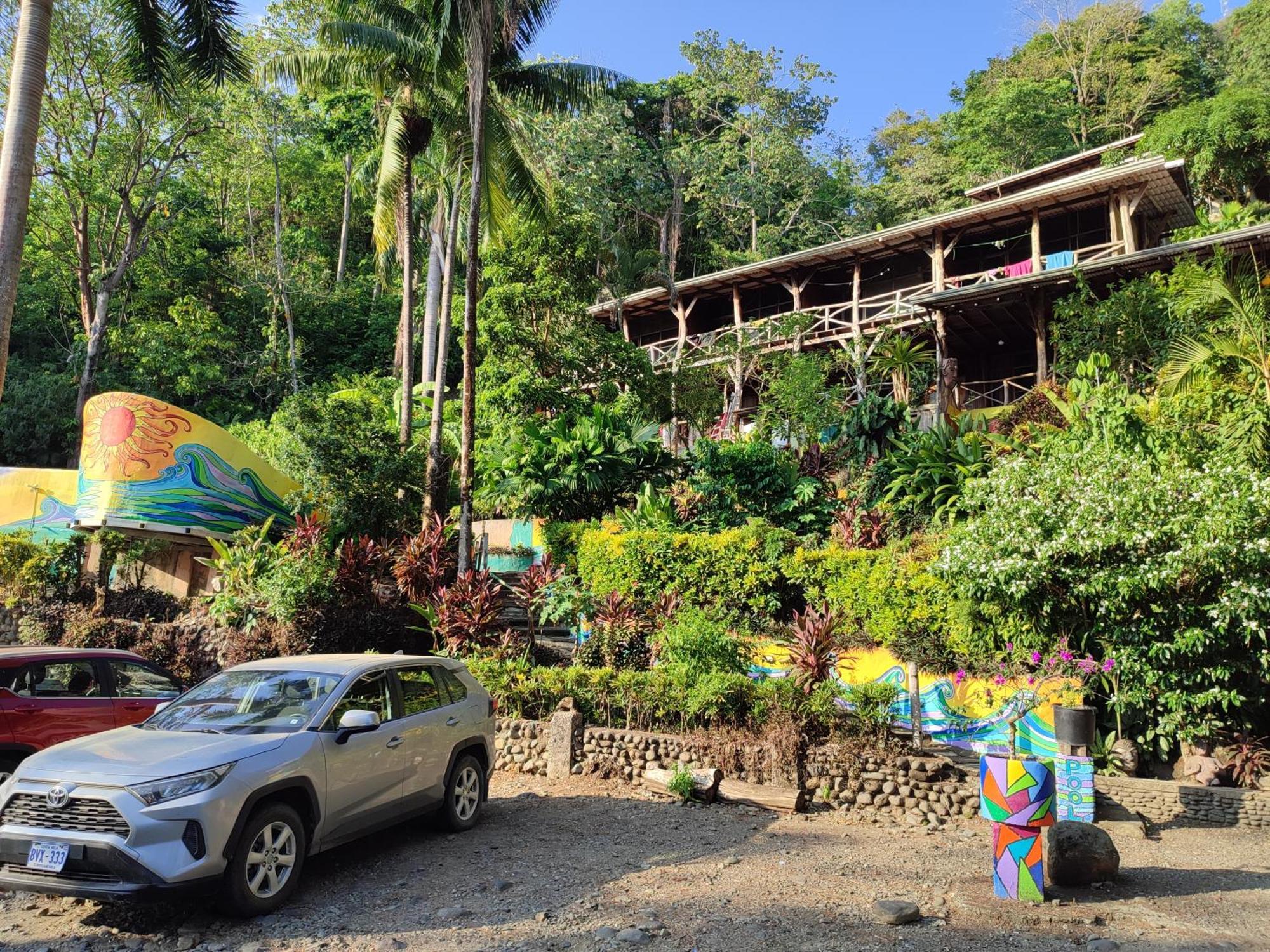 Hostel Plinio Manuel Antonio Eksteriør bilde