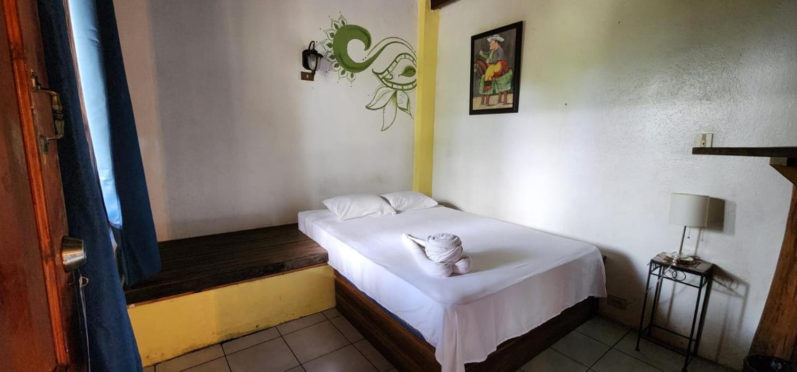 Hostel Plinio Manuel Antonio Eksteriør bilde