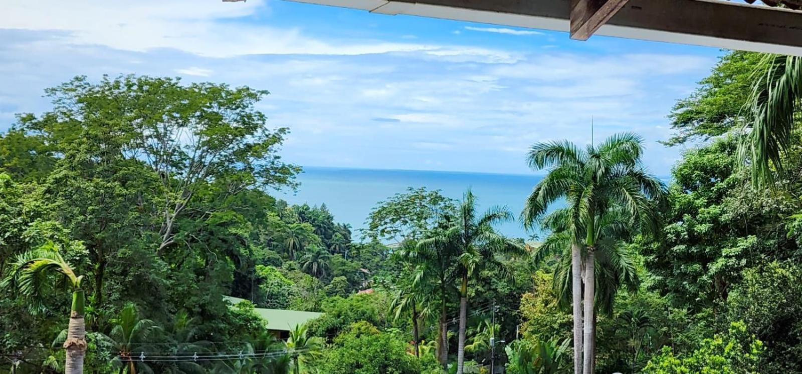 Hostel Plinio Manuel Antonio Eksteriør bilde