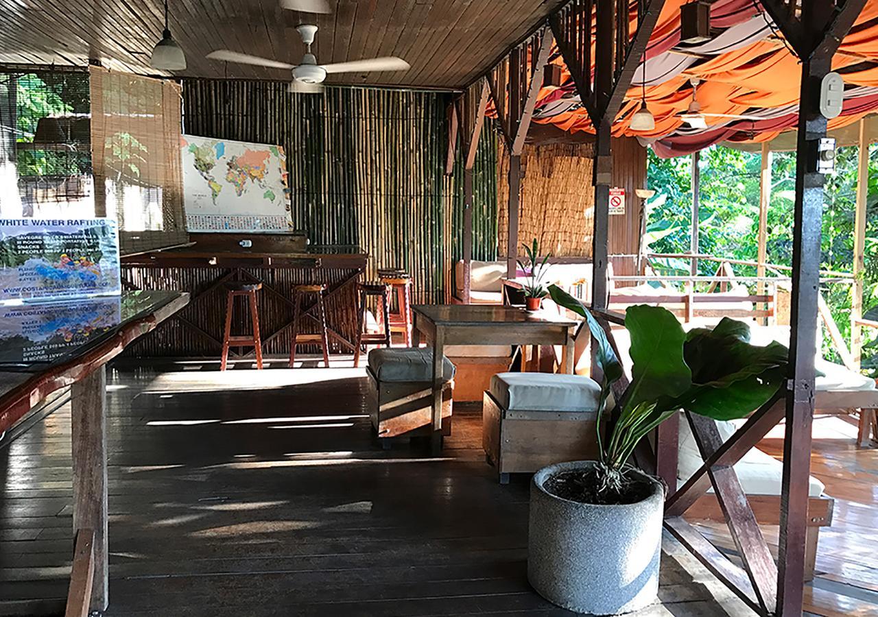 Hostel Plinio Manuel Antonio Eksteriør bilde